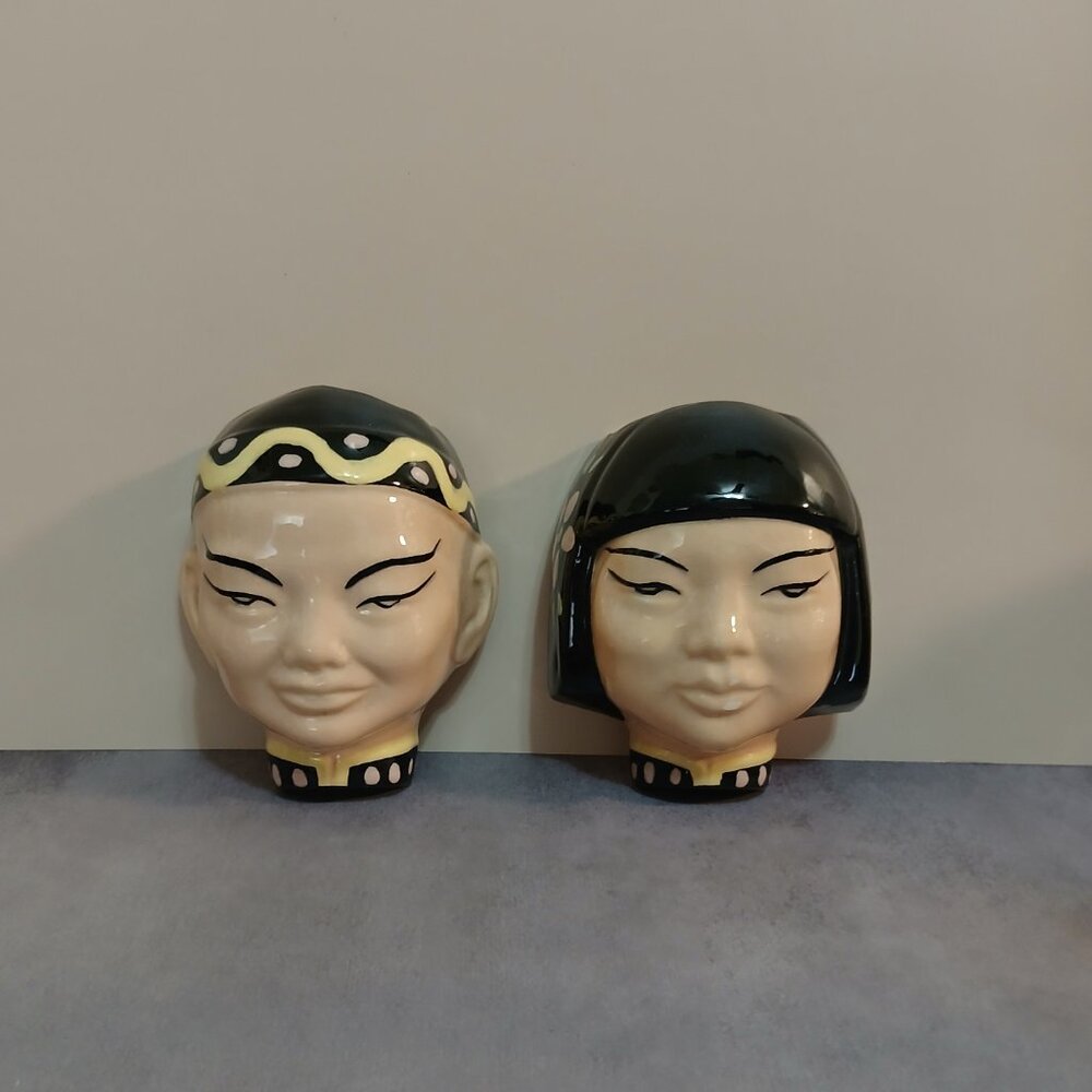 Mid-Century Pair of Asian Man & Woman Head Wall Pockets - Picture 6 of 10